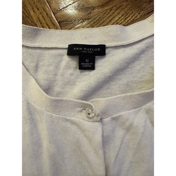Ann Taylor Floral Embellished Cardigan Short Sleeve Shirt Career Cream Crystal - Picture 3 of 7